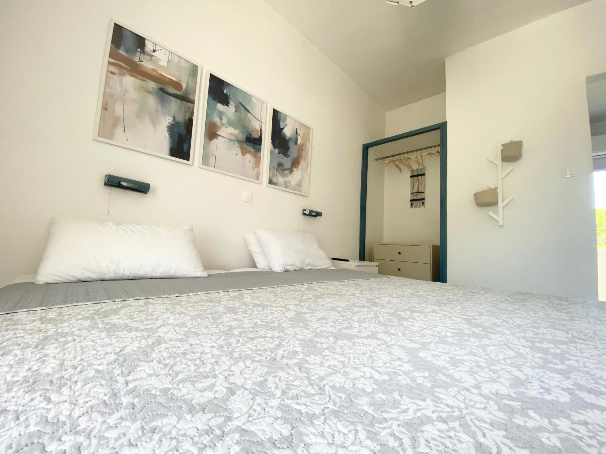 Navy Apartment With Mountain View &Private Parking Vatos Exterior photo