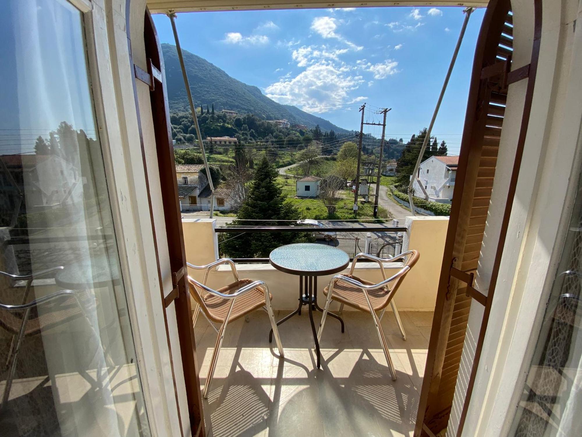 Navy Apartment With Mountain View &Private Parking Vatos Exterior photo